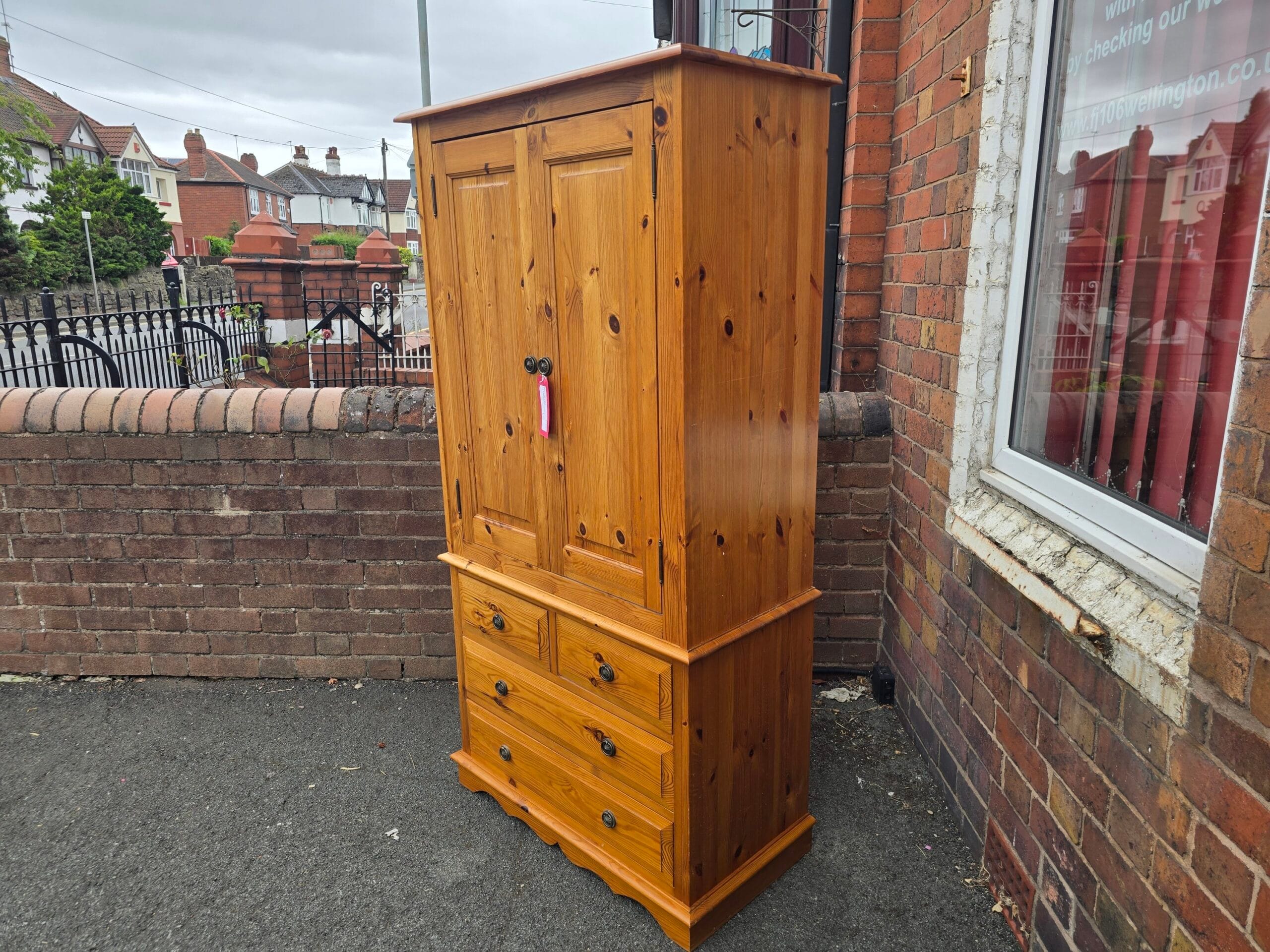 Cupboard on Chest – Pine